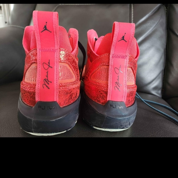Jordan 37 Basketball shoes - Picture 5 of 8